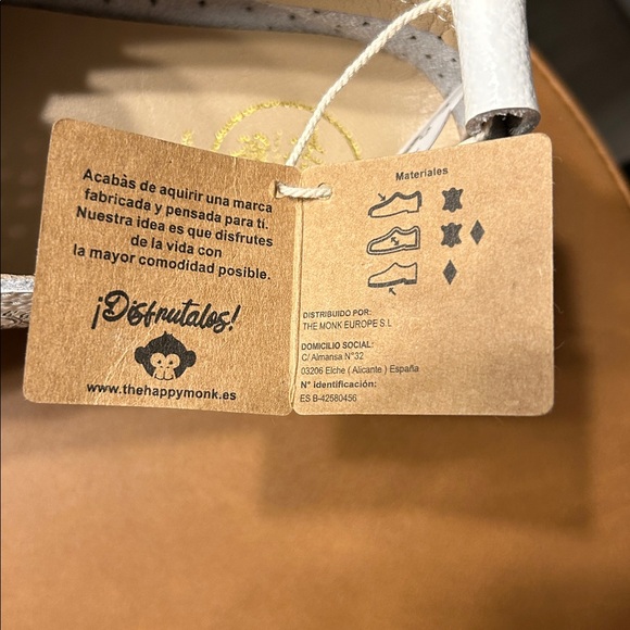 The Happy Monk women’s slip on - Picture 5 of 7